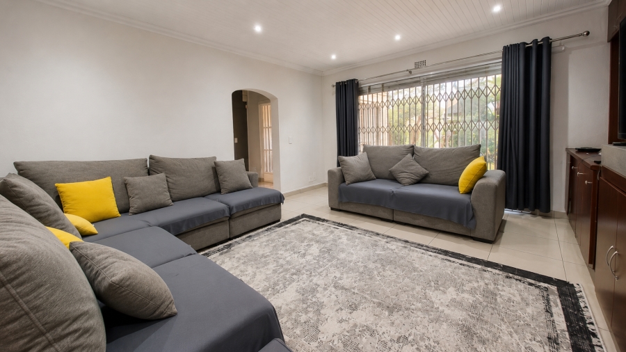 4 Bedroom Property for Sale in Bassonia Gauteng