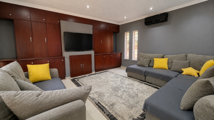 4 Bedroom Property for Sale in Bassonia Gauteng