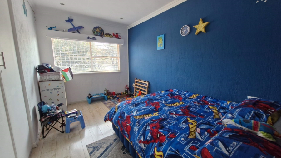 4 Bedroom Property for Sale in Bassonia Gauteng