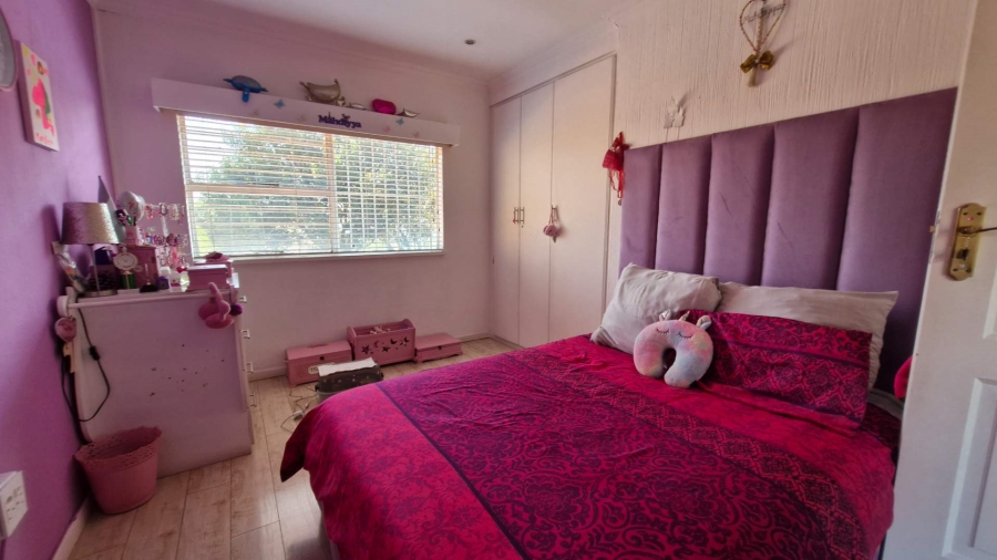4 Bedroom Property for Sale in Bassonia Gauteng