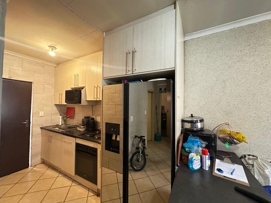 2 Bedroom Property for Sale in Olievenhoutbosch Gauteng