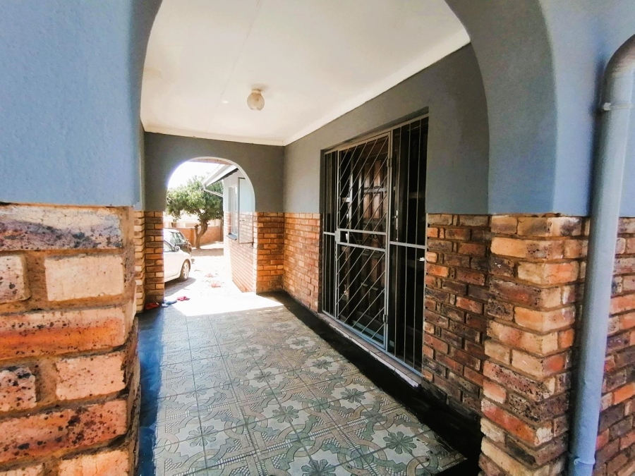 3 Bedroom Property for Sale in Soshanguve DD Gauteng