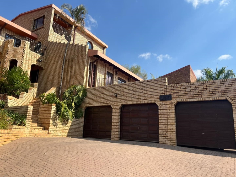 5 Bedroom Property for Sale in Magalieskruin Gauteng