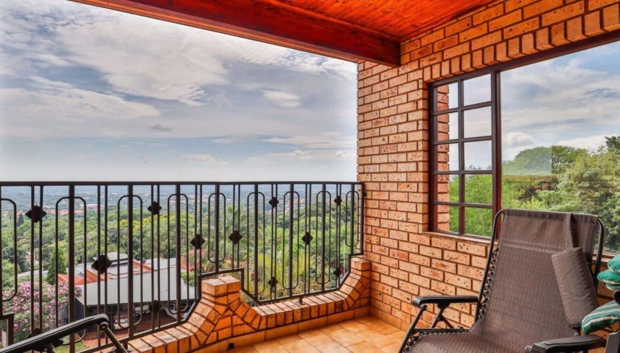 5 Bedroom Property for Sale in Magalieskruin Gauteng
