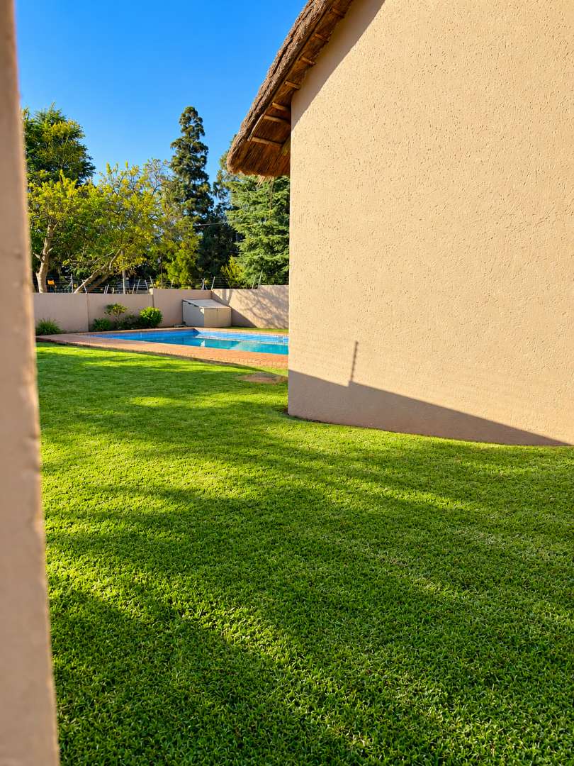 3 Bedroom Property for Sale in Carenvale Gauteng
