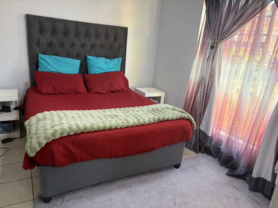 3 Bedroom Property for Sale in Carenvale Gauteng