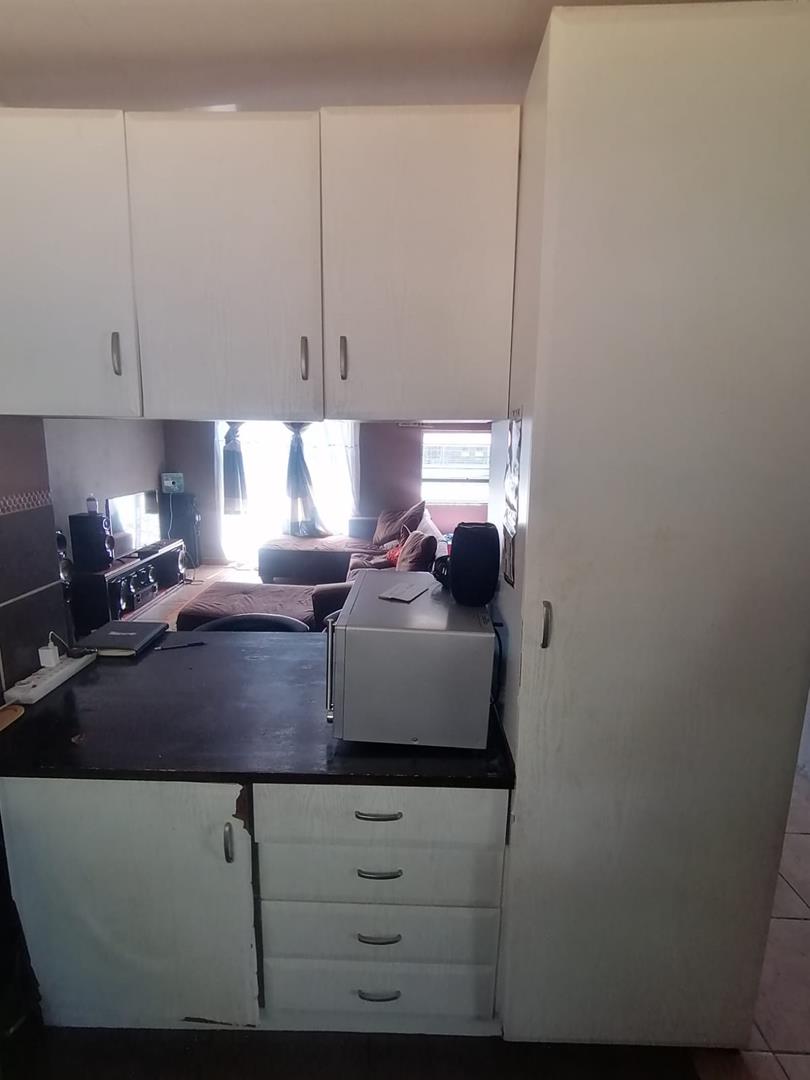 To Let 2 Bedroom Property for Rent in La Montagne Gauteng