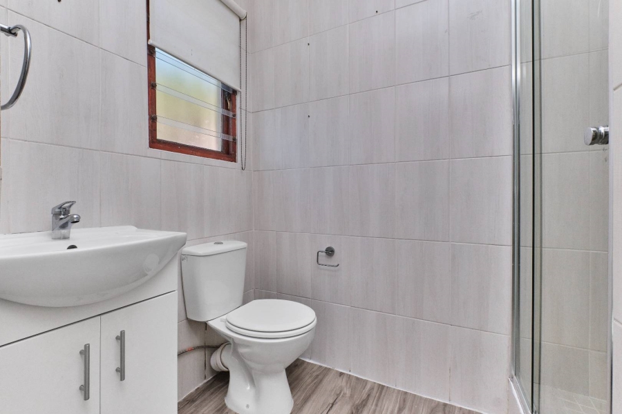 2 Bedroom Property for Sale in Bromhof Gauteng