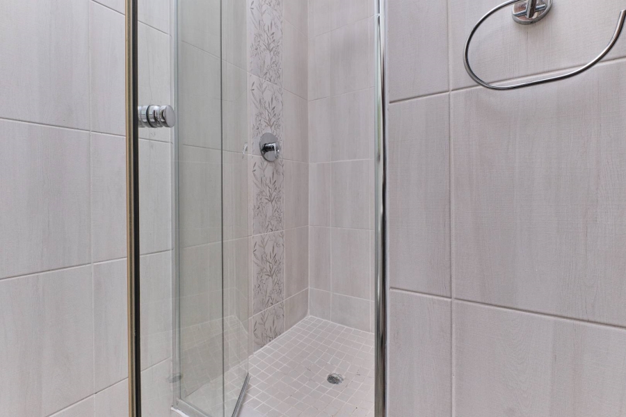 2 Bedroom Property for Sale in Bromhof Gauteng
