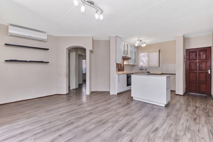 2 Bedroom Property for Sale in Bromhof Gauteng