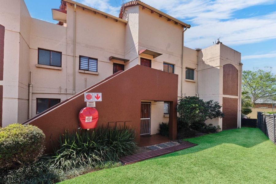 2 Bedroom Property for Sale in Bromhof Gauteng
