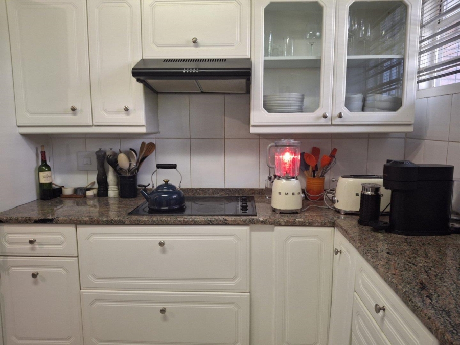 To Let 3 Bedroom Property for Rent in Benmore Gauteng