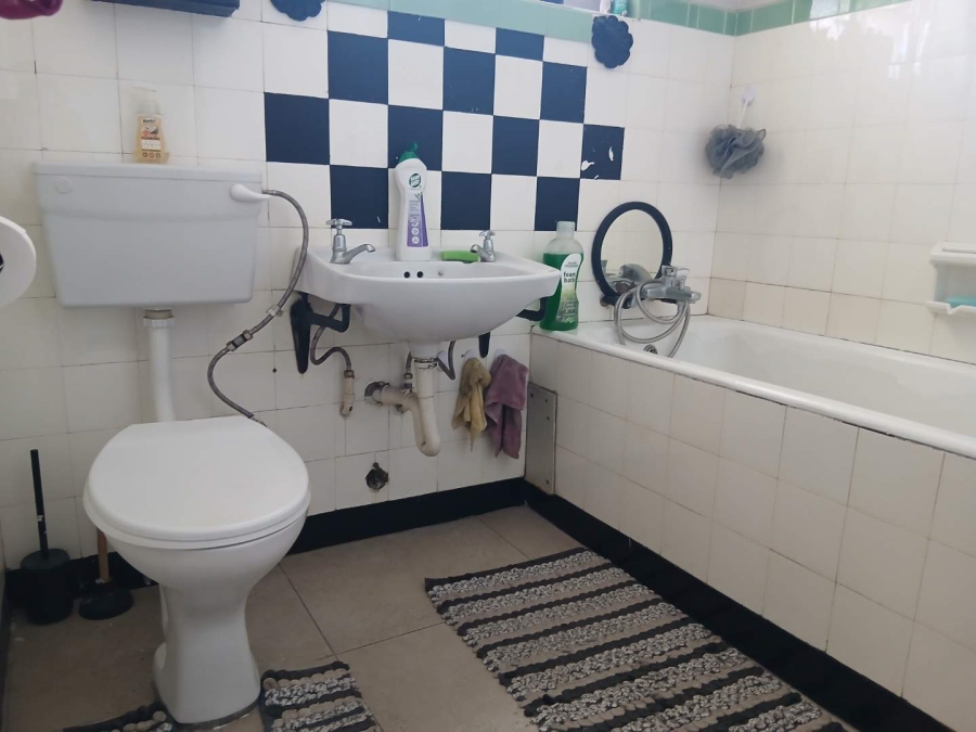 1 Bedroom Property for Sale in Lambton Gauteng