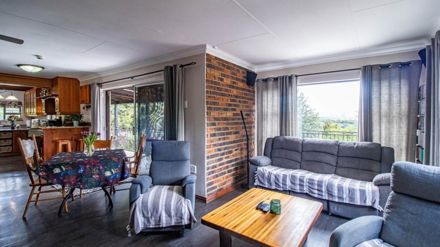 4 Bedroom Property for Sale in Vaaloewer Gauteng