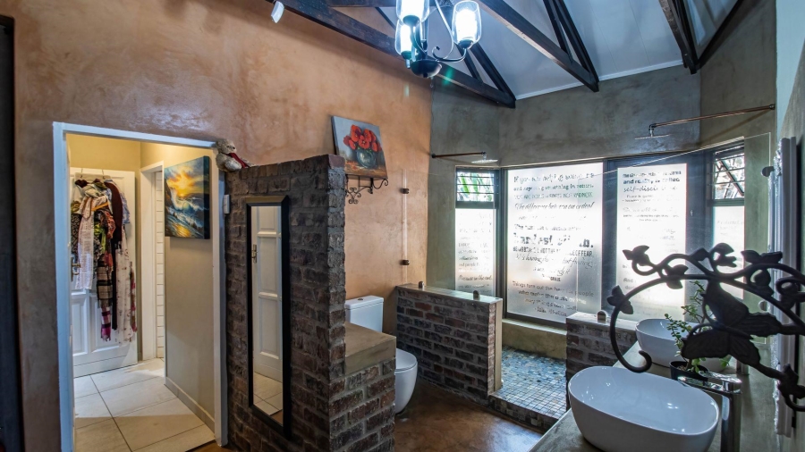 4 Bedroom Property for Sale in Vaaloewer Gauteng
