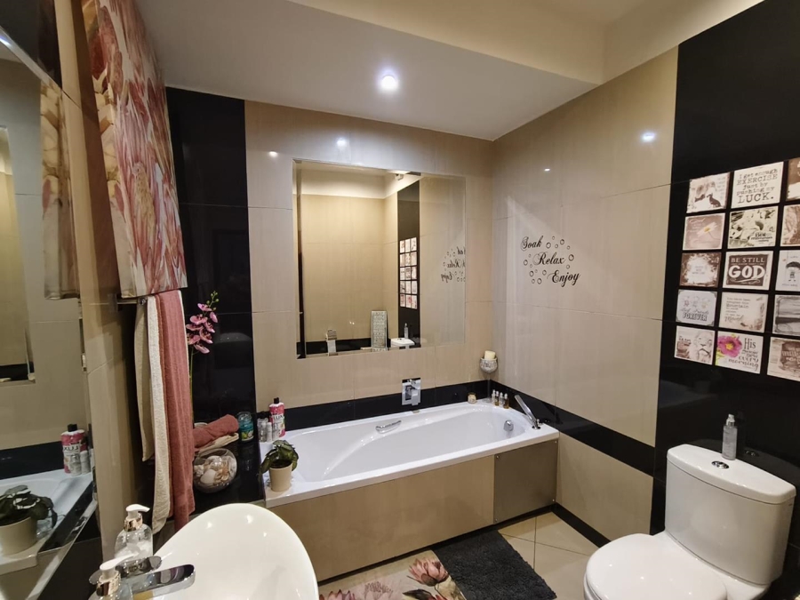To Let 2 Bedroom Property for Rent in Boskruin Gauteng