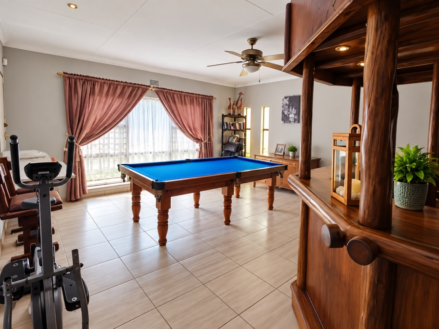 3 Bedroom Property for Sale in Farrarmere Gauteng