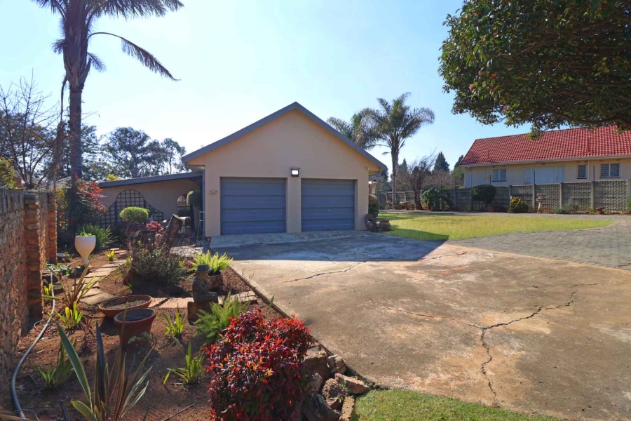 3 Bedroom Property for Sale in Greenhills Gauteng