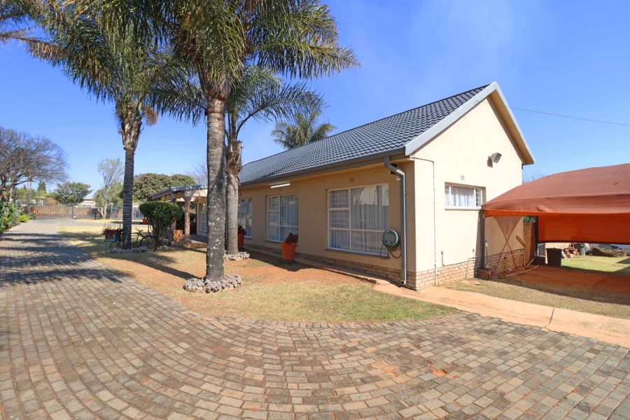 3 Bedroom Property for Sale in Greenhills Gauteng