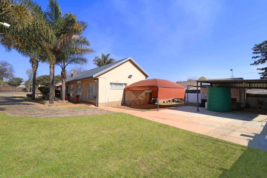 3 Bedroom Property for Sale in Greenhills Gauteng