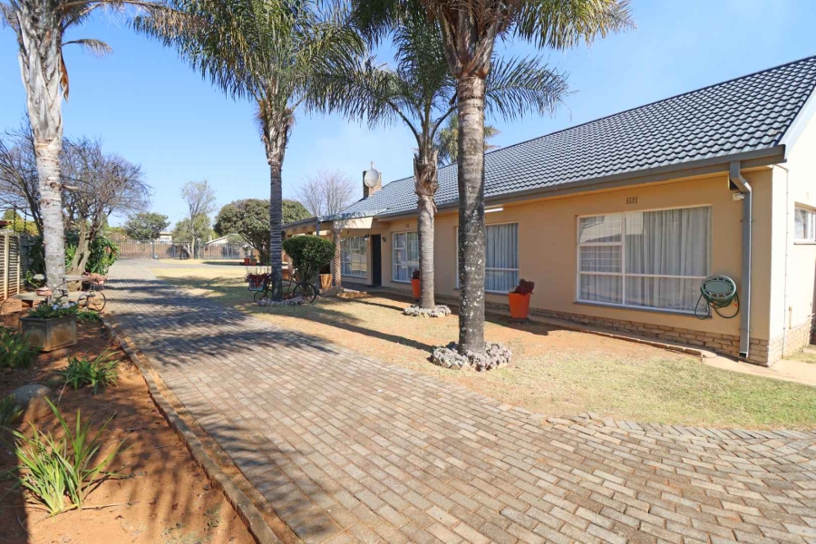 3 Bedroom Property for Sale in Greenhills Gauteng