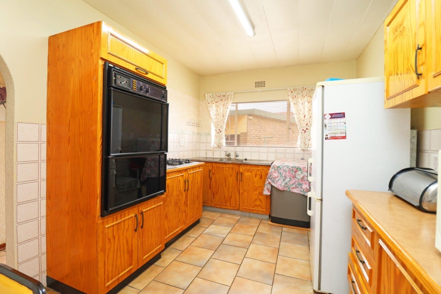 2 Bedroom Property for Sale in Greenhills Gauteng