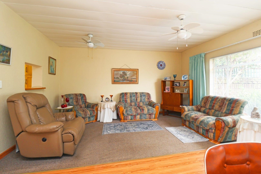 2 Bedroom Property for Sale in Greenhills Gauteng