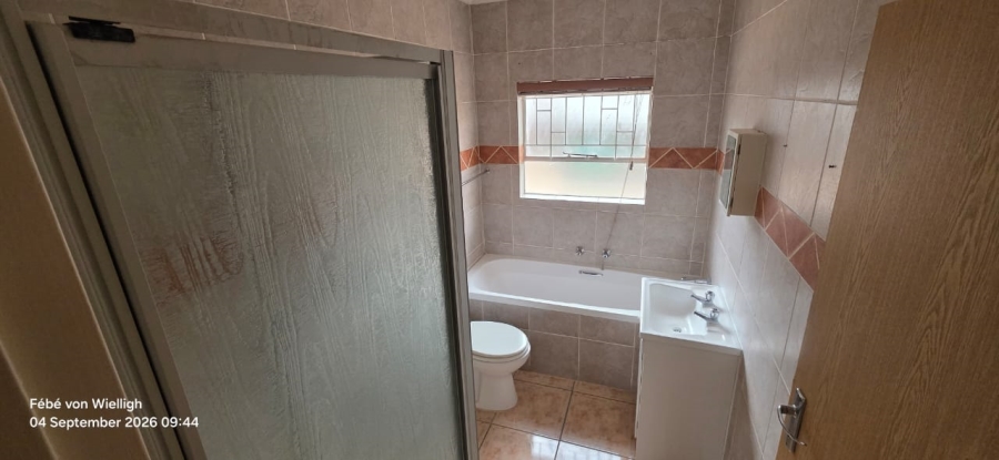 2 Bedroom Property for Sale in Rant En Dal Gauteng