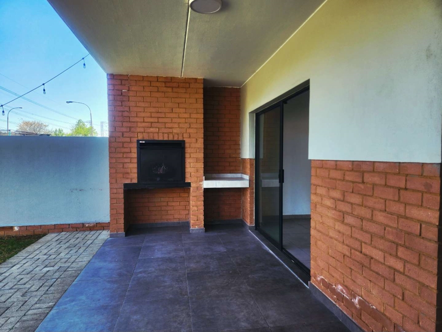 3 Bedroom Property for Sale in Alberante Gauteng