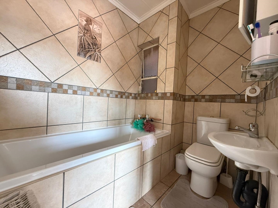 0 Bedroom Property for Sale in New Redruth Gauteng