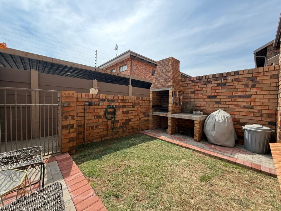 0 Bedroom Property for Sale in New Redruth Gauteng