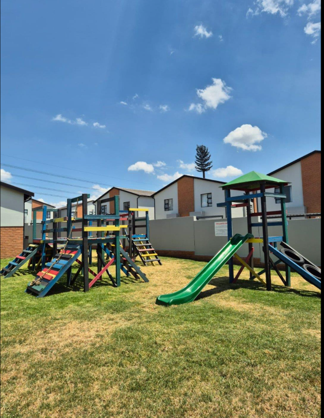 3 Bedroom Property for Sale in Alberante Gauteng
