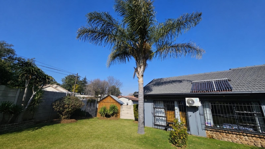 To Let 4 Bedroom Property for Rent in Morehill Gauteng