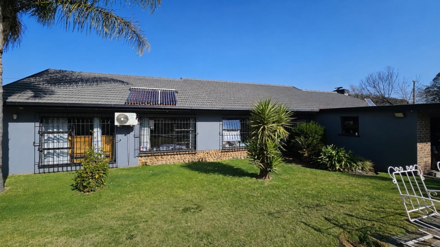 To Let 4 Bedroom Property for Rent in Morehill Gauteng