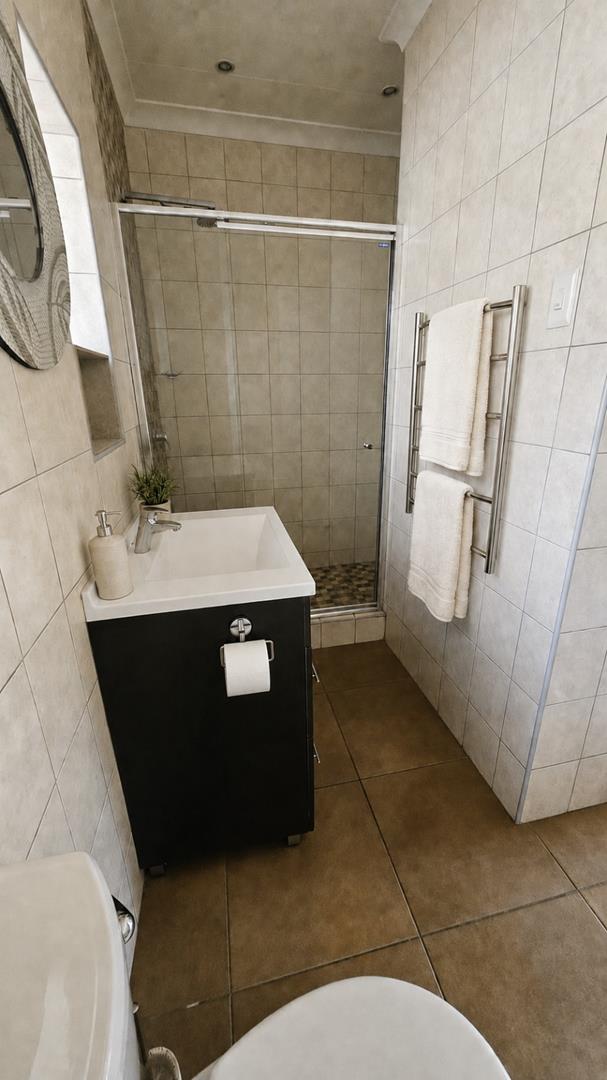 To Let 4 Bedroom Property for Rent in Morehill Gauteng