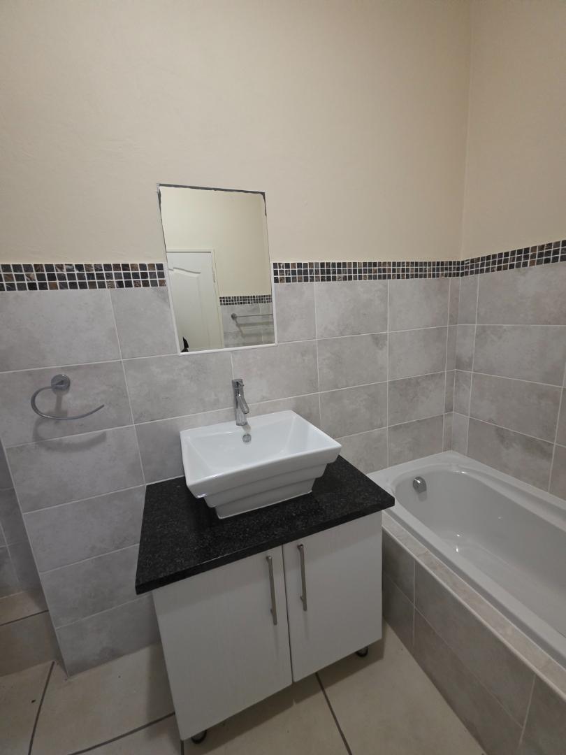To Let 2 Bedroom Property for Rent in Parkview Gauteng