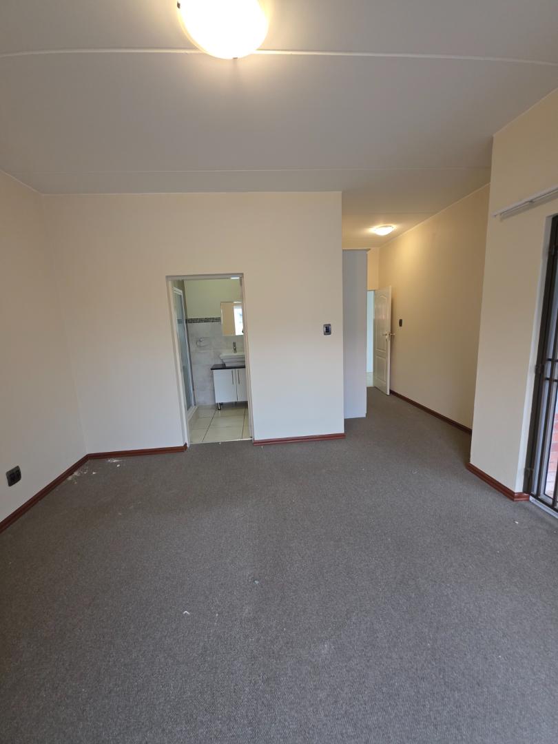 To Let 2 Bedroom Property for Rent in Parkview Gauteng