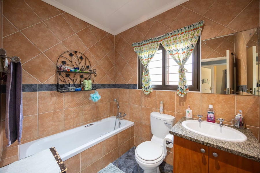 3 Bedroom Property for Sale in Moreleta Park Gauteng