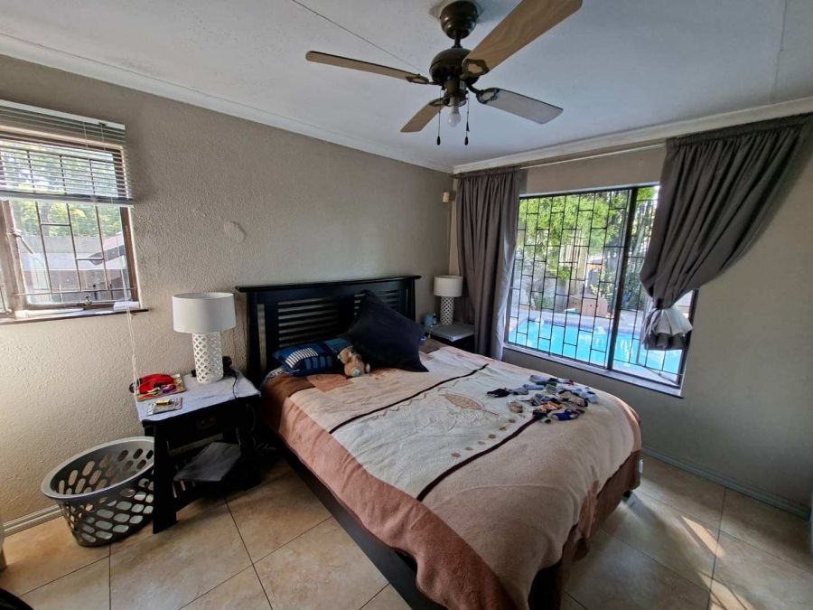 2 Bedroom Property for Sale in Weltevreden Park Gauteng