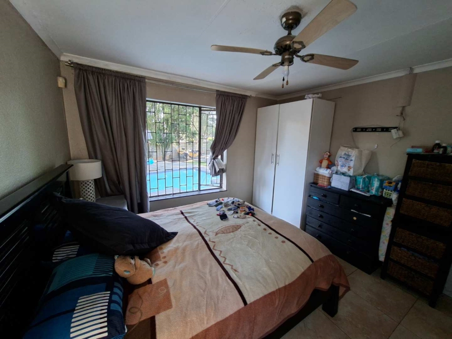 2 Bedroom Property for Sale in Weltevreden Park Gauteng