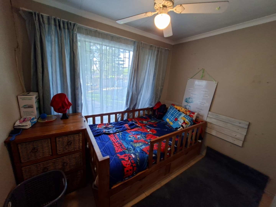 2 Bedroom Property for Sale in Weltevreden Park Gauteng
