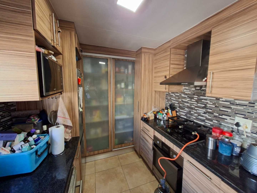 2 Bedroom Property for Sale in Weltevreden Park Gauteng