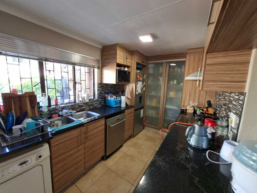 2 Bedroom Property for Sale in Weltevreden Park Gauteng
