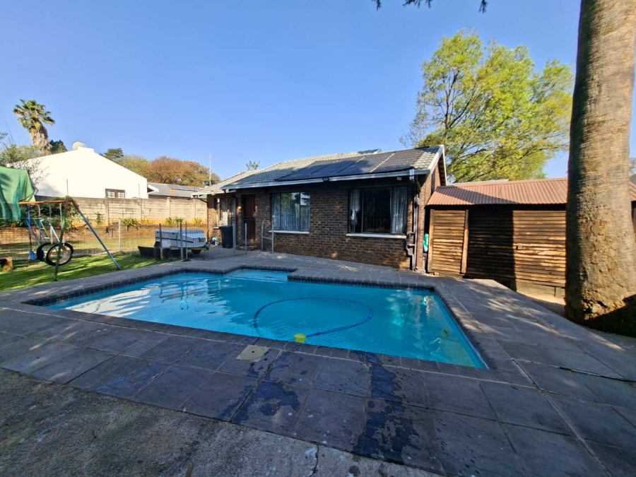 2 Bedroom Property for Sale in Weltevreden Park Gauteng