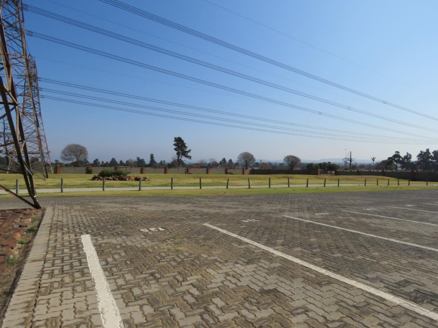 2 Bedroom Property for Sale in Albertsdal Gauteng