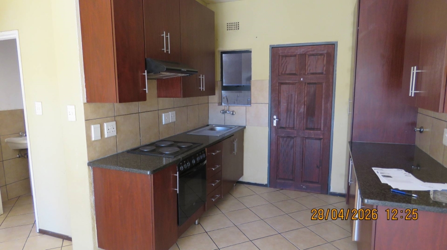 2 Bedroom Property for Sale in Albertsdal Gauteng