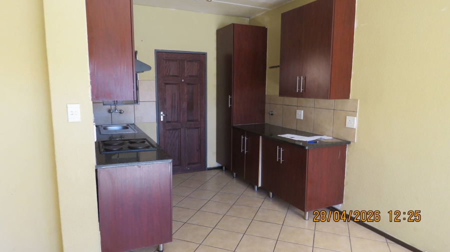 2 Bedroom Property for Sale in Albertsdal Gauteng
