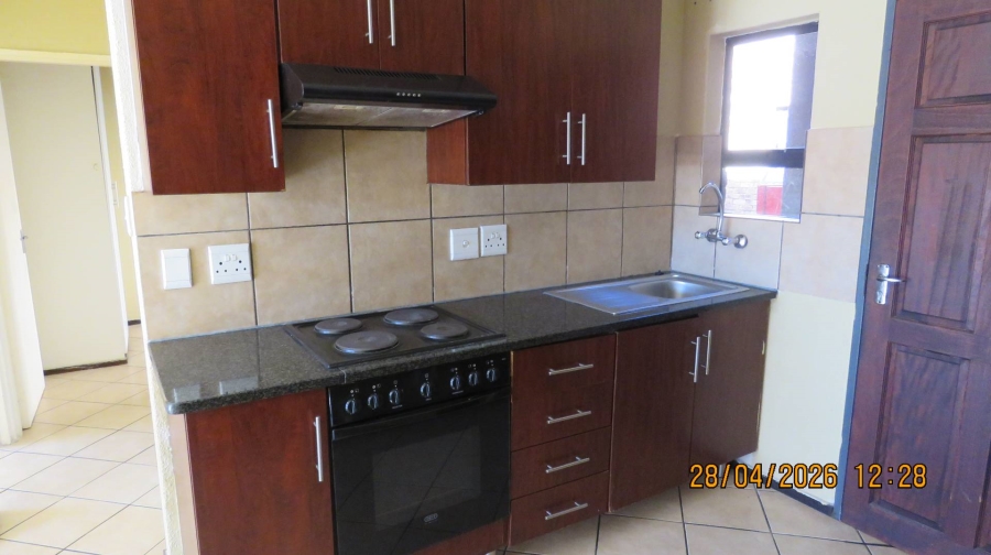 2 Bedroom Property for Sale in Albertsdal Gauteng