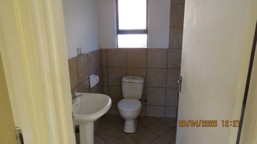 2 Bedroom Property for Sale in Albertsdal Gauteng