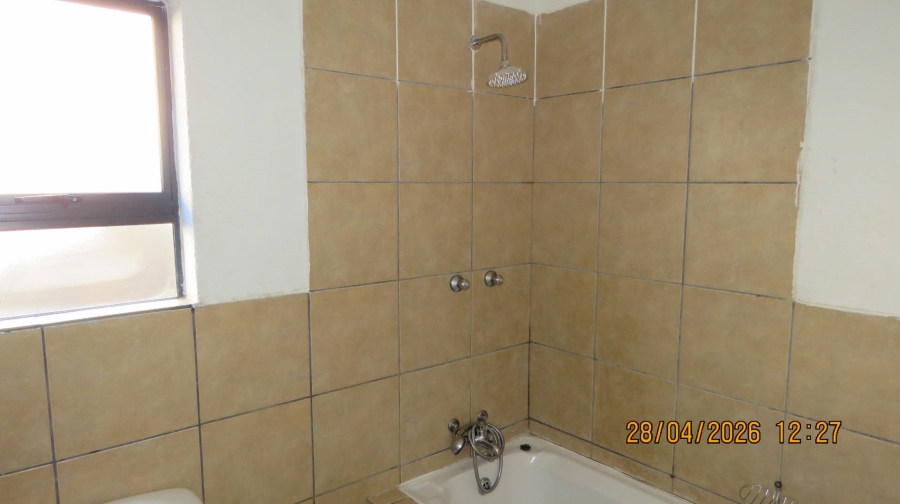2 Bedroom Property for Sale in Albertsdal Gauteng